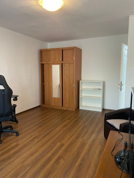 Ghica Tei, chiar la Facultatea de Constructii, in bloc reabilitat